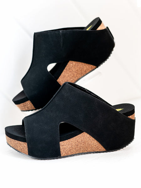 Cassatt Black by Volatile