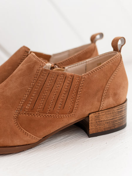 Tess Cuoio Suede by Vaneli