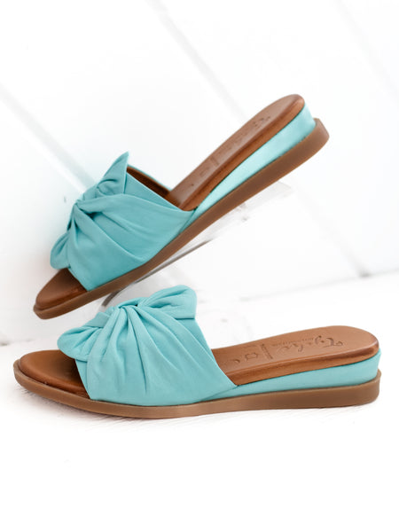 Sassy Tiffany Blue by Tyche