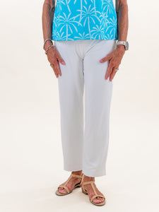 Secret Pocket Capris White by Lulu B