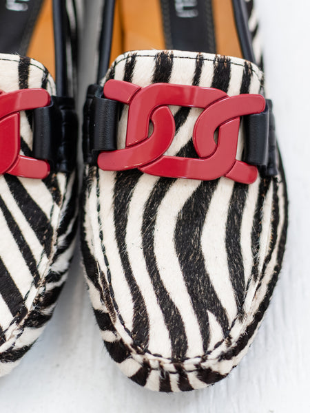 Aiker Blk/White Zebra Hair by Vaneli