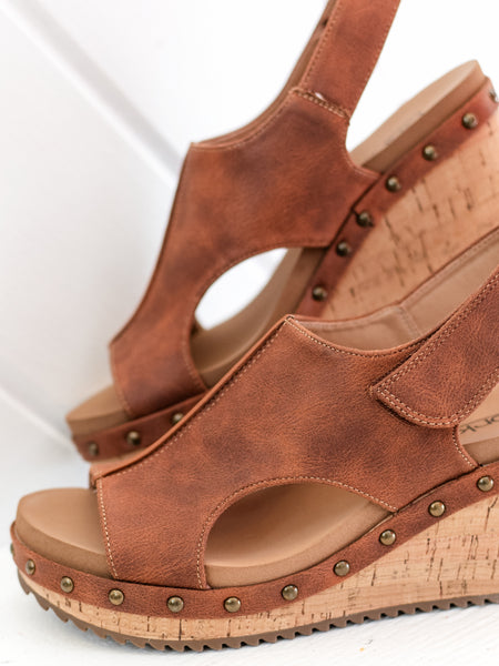 For Keeps Wedge Rust by Corkys