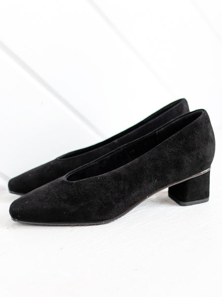 Solara Black Suede by Vaneli