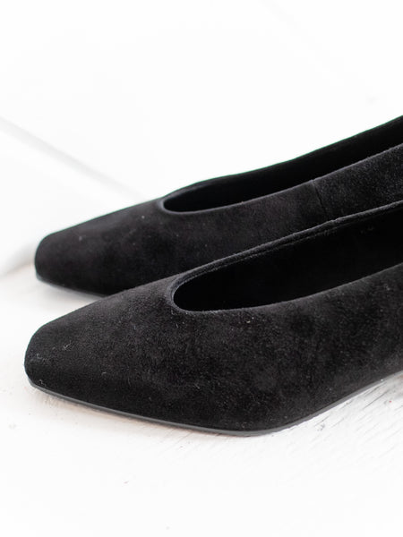 Solara Black Suede by Vaneli