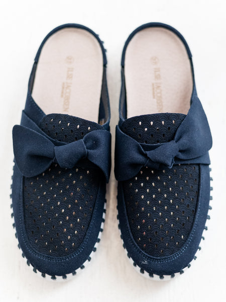 Tulip Slip-In Dark Indigo by Ilse Jacobsen