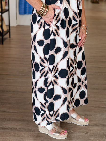 Short Sleeve Abstract Print Midi Dress by Entro