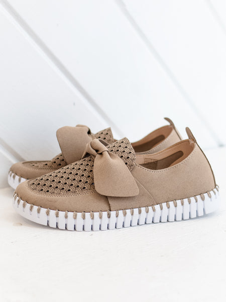 Tulip 4086 Bow Loafer by Isle Jacobsen