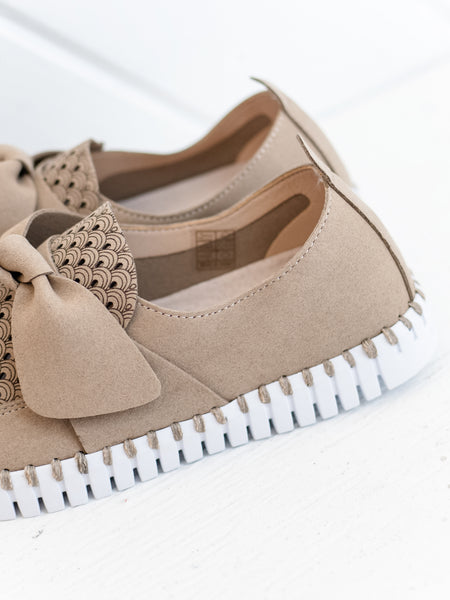 Tulip 4086 Bow Loafer by Isle Jacobsen