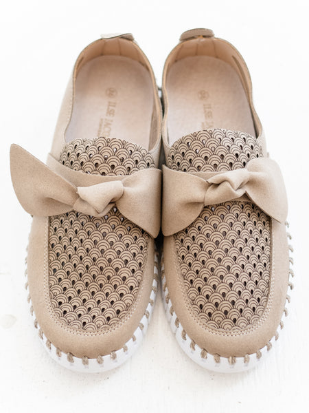 Tulip 4086 Bow Loafer by Isle Jacobsen