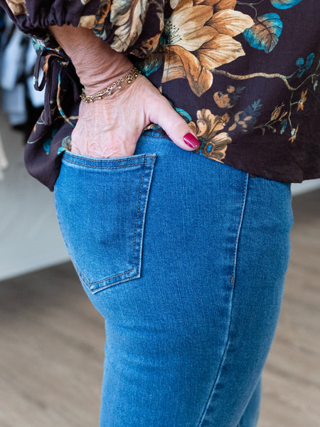 Pintuck Flare Leg Jean Med Indigo by Multiples