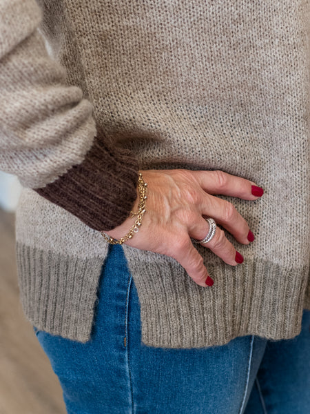 V-Neck Sweater Fawn by Zaket & Plover