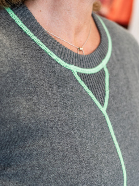 Contrasting 8550 Sweater Cloud by Zaket & Plover