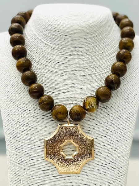Chic Quatrefoil Pendant Necklace Tiger's Eye by Two Forty Two