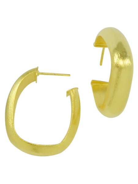 Vanusa Earrings by Betty Carre