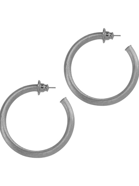 Lucy Earrings by Betty Carre