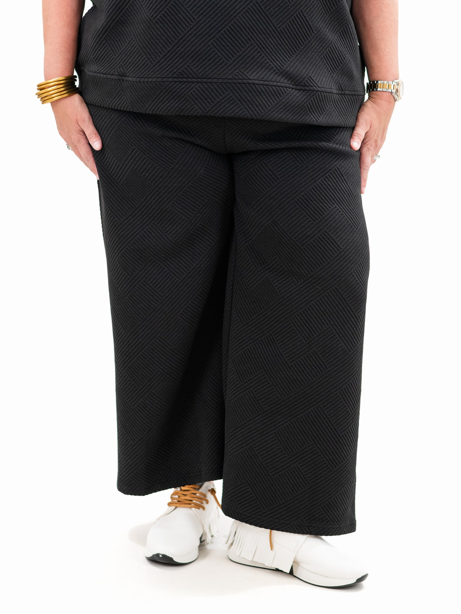 Textured Crop Sweatpant Black by See & Be Seen