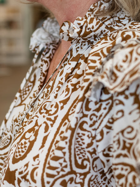 St Martin Top Chocolate Veneto by Patty Kim