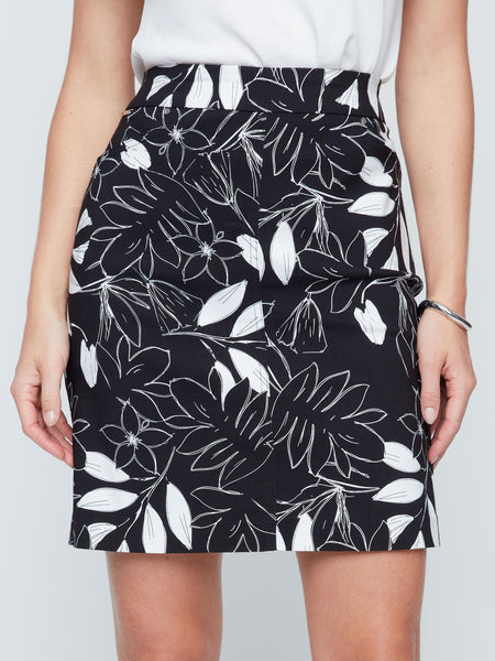 Black & White Floral Pull-On Skirt by Renuar