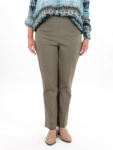 Pull on Pant in Military by Renuar
