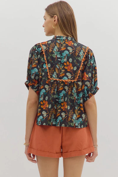 Short Sleeve Floral Top Black by Entro